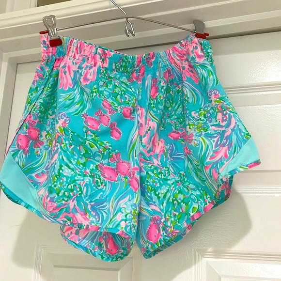 Lily Pulitzer Luxletic Shorts - Picture 1 of 6